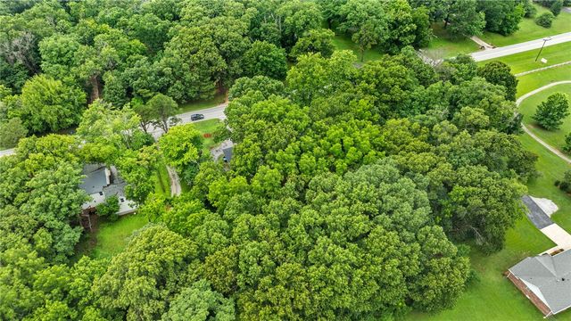 1286 S Curtis Avenue, Pea Ridge, AR 72751