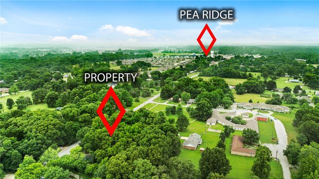 1286 S Curtis Avenue, Pea Ridge, AR 72751