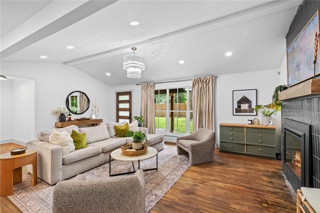 1286 S Curtis Avenue, Pea Ridge, AR 72751
