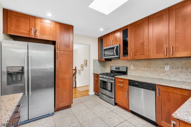 946 Country Club Rd, Bridgewater Twp., NJ 08807