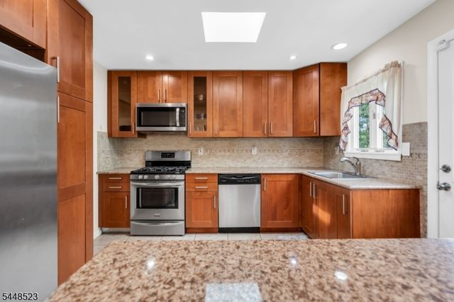 946 Country Club Rd, Bridgewater Twp., NJ 08807