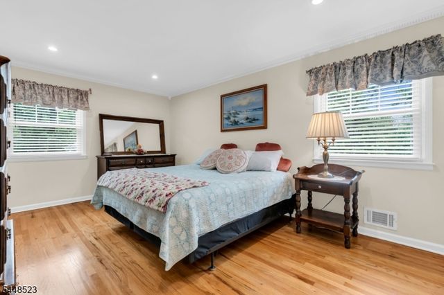 946 Country Club Rd, Bridgewater Twp., NJ 08807
