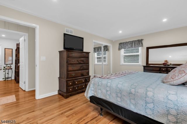 946 Country Club Rd, Bridgewater Twp., NJ 08807