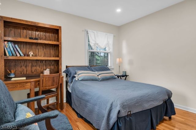 946 Country Club Rd, Bridgewater Twp., NJ 08807