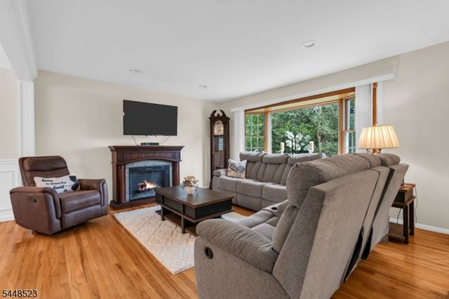 946 Country Club Rd, Bridgewater Twp., NJ 08807