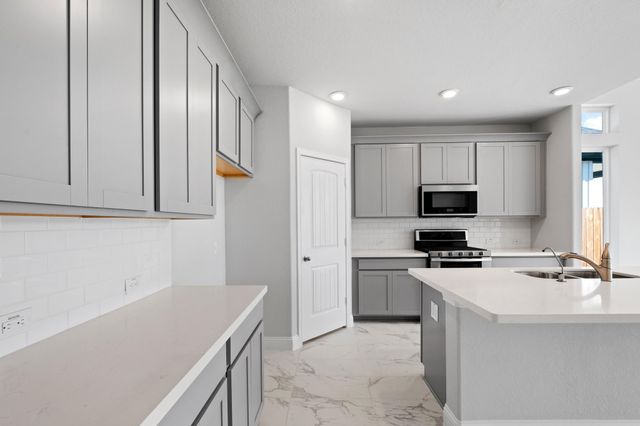 10114 Native Grove Drive, Missouri City, TX 77459