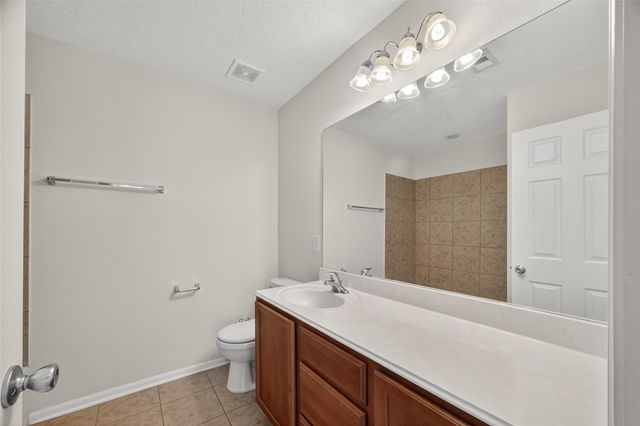 13019 Foxwood Creek Lane, Houston, TX 77044