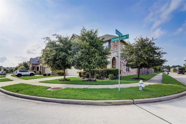 13019 Foxwood Creek Lane, Houston, TX 77044