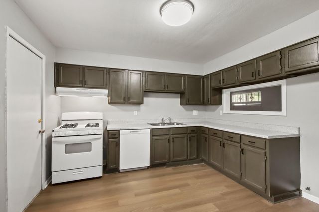 7306 Parker Road, Houston, TX 77016