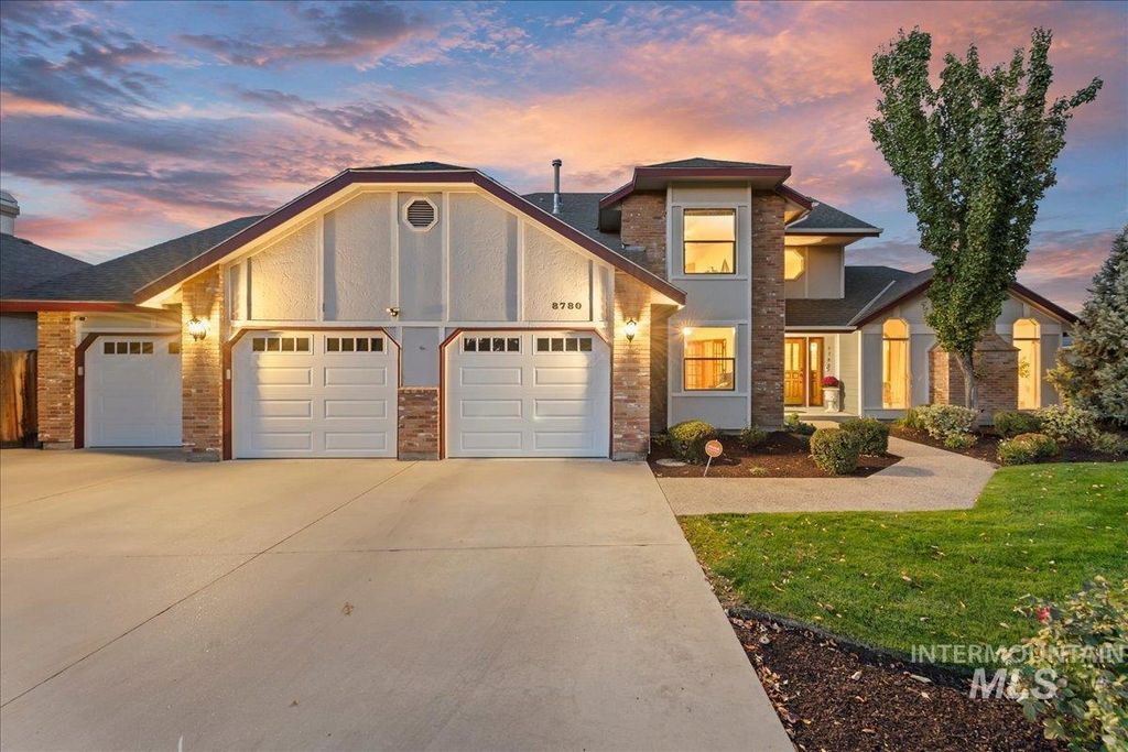 8780 W Clovis Dr, Boise, ID 83709 photo 2