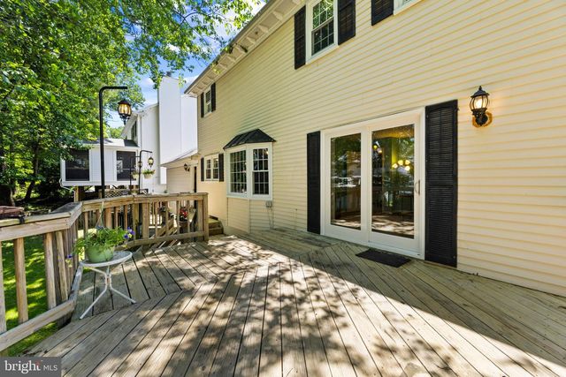 10142 MARSHALL POND RD, Burke, VA 22015