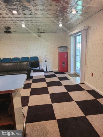 10142 MARSHALL POND RD, Burke, VA 22015