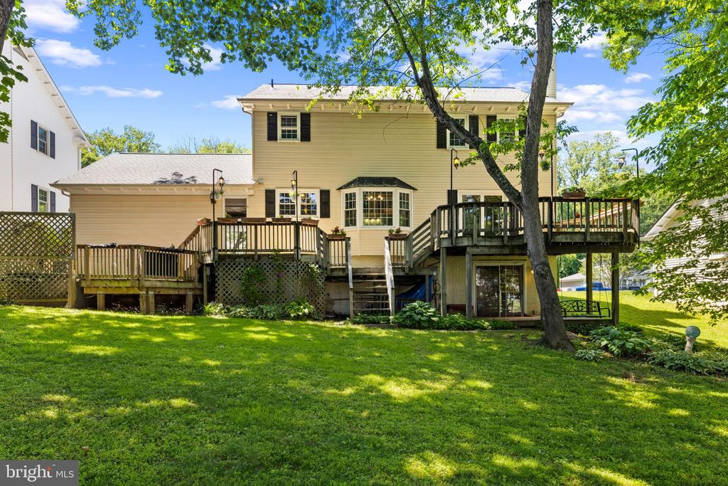 10142 MARSHALL POND RD, Burke, VA 22015