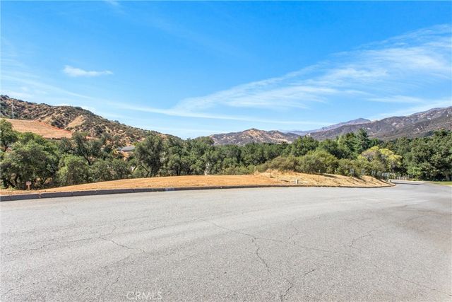 13582 Oak Mountain Drive, Yucaipa, CA 92399
