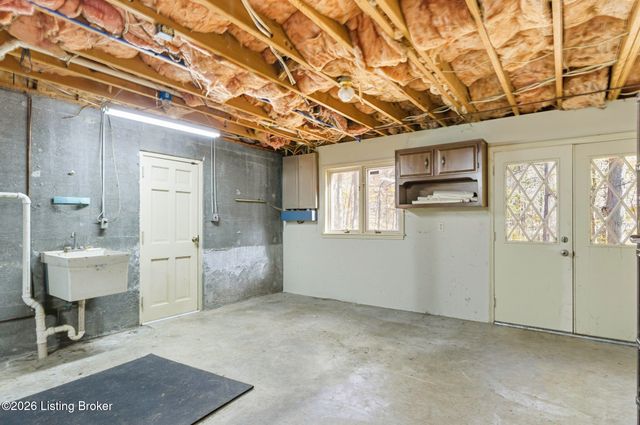 2960 Virginia Ave, Bardstown, KY 40004