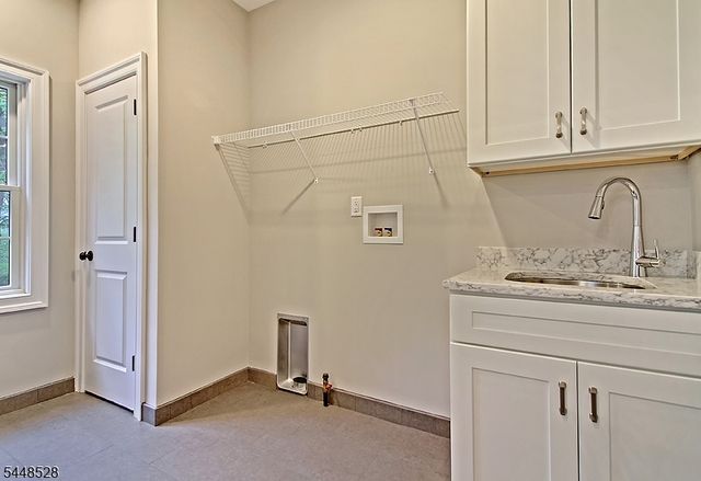 184 Hickory Tavern Rd, Long Hill Twp., NJ 07933