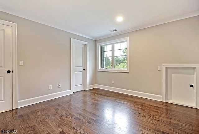 184 Hickory Tavern Rd, Long Hill Twp., NJ 07933