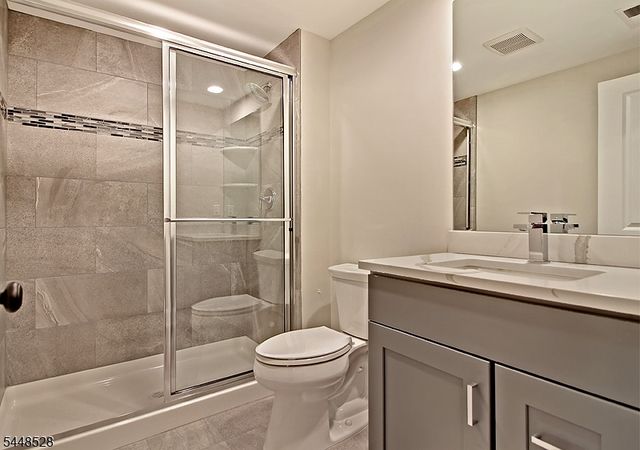 184 Hickory Tavern Rd, Long Hill Twp., NJ 07933