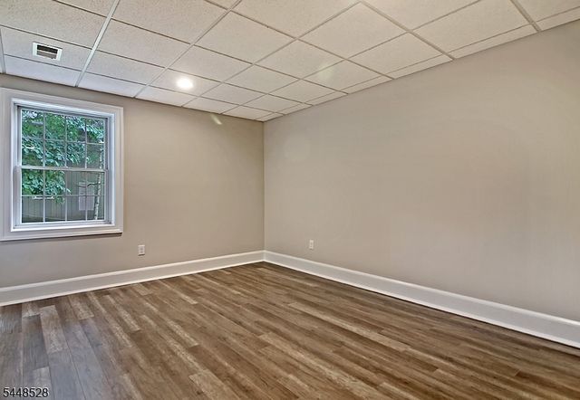 184 Hickory Tavern Rd, Long Hill Twp., NJ 07933