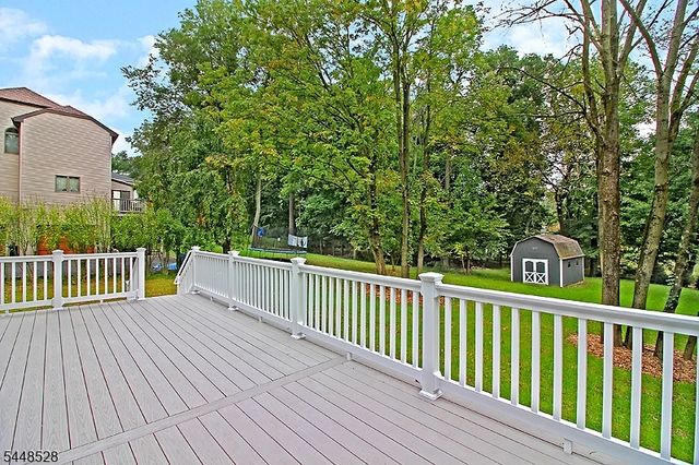 184 Hickory Tavern Rd, Long Hill Twp., NJ 07933