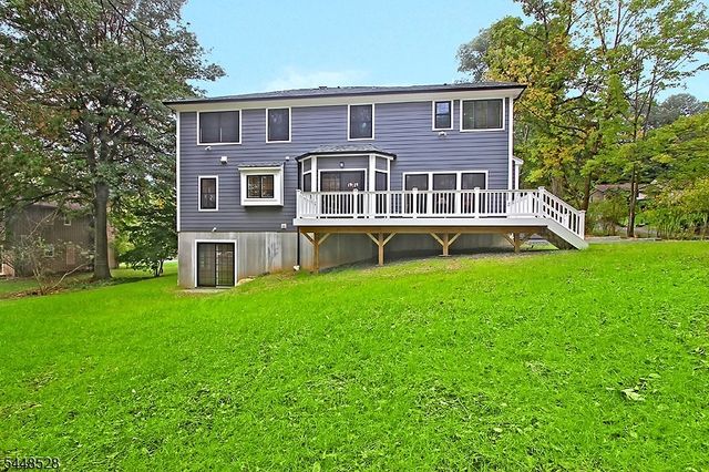 184 Hickory Tavern Rd, Long Hill Twp., NJ 07933