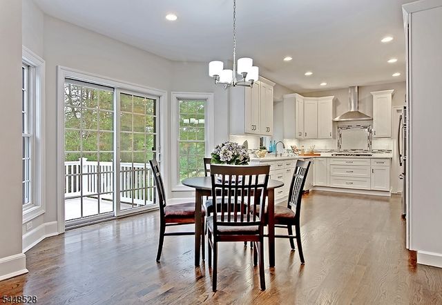 184 Hickory Tavern Rd, Long Hill Twp., NJ 07933