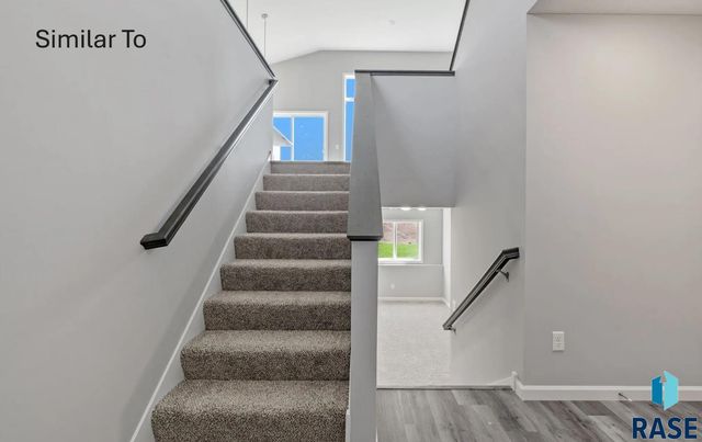 2112 E Bergen Cir Circle, Brandon, SD 57005