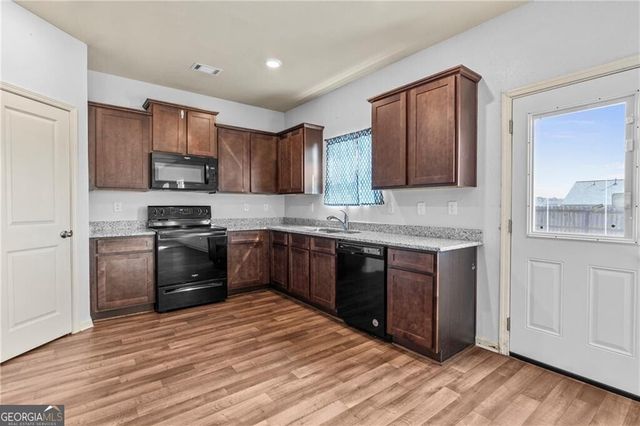 337 Darling Lane, Pendergrass, GA 30567