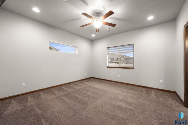 3411 E Bison Trl Trail, Sioux Falls, SD 57108