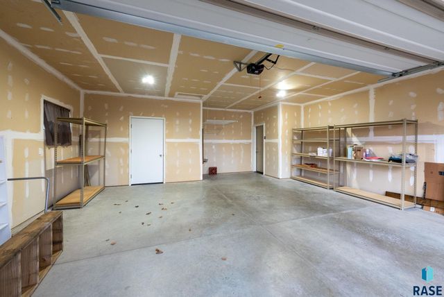 3411 E Bison Trl Trail, Sioux Falls, SD 57108