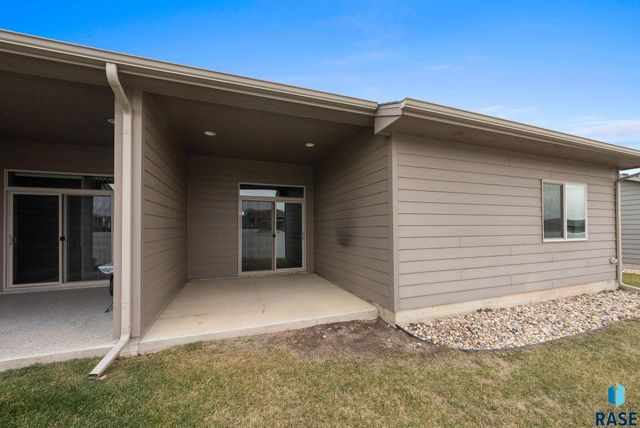 3411 E Bison Trl Trail, Sioux Falls, SD 57108