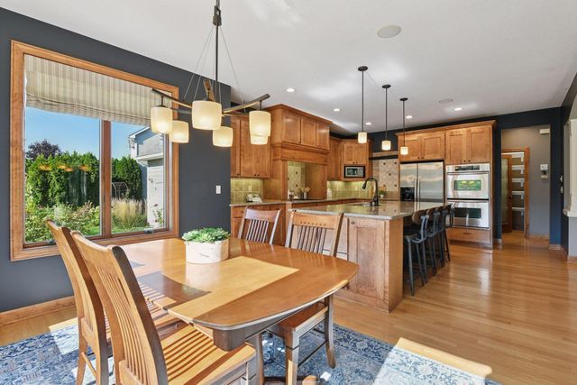 1646 Isabella Parkway, Chaska, MN 55318