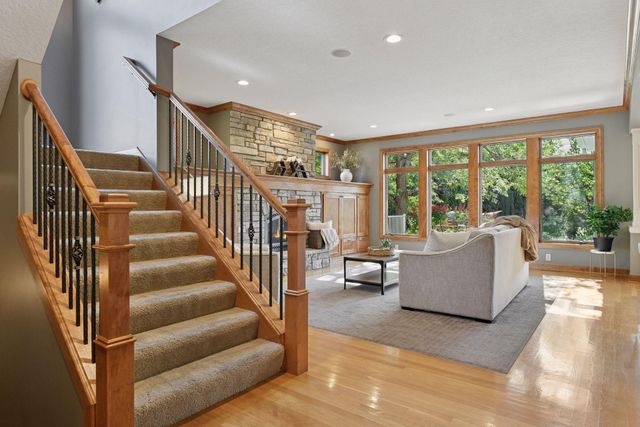 1646 Isabella Parkway, Chaska, MN 55318