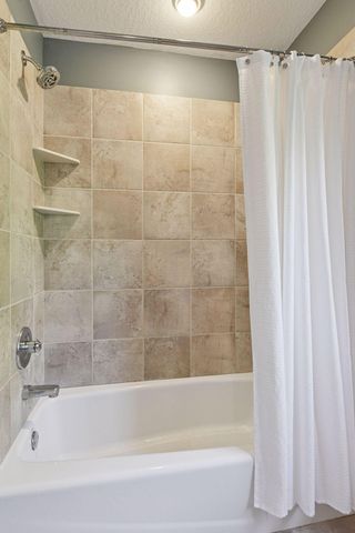 1646 Isabella Parkway, Chaska, MN 55318