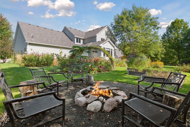 1646 Isabella Parkway, Chaska, MN 55318