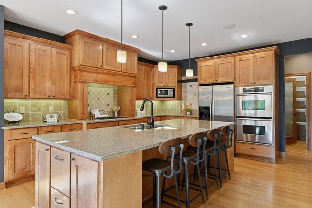 1646 Isabella Parkway, Chaska, MN 55318