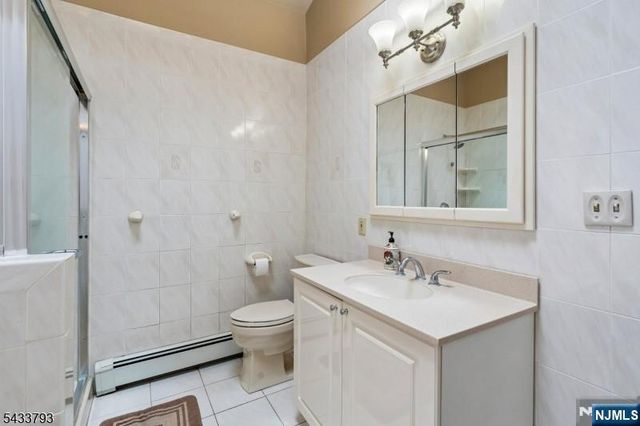 6 Davenport Avenue, Roseland, NJ 07068