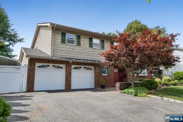 6 Davenport Avenue, Roseland, NJ 07068