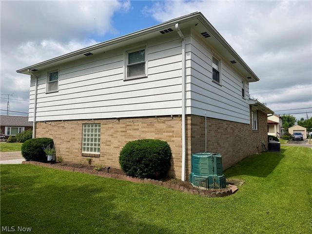 538 S Silver Street, Louisville, OH 44641