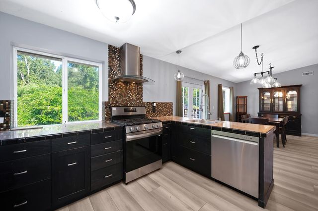 11250 Ball Rd, Grass Valley, CA 95949