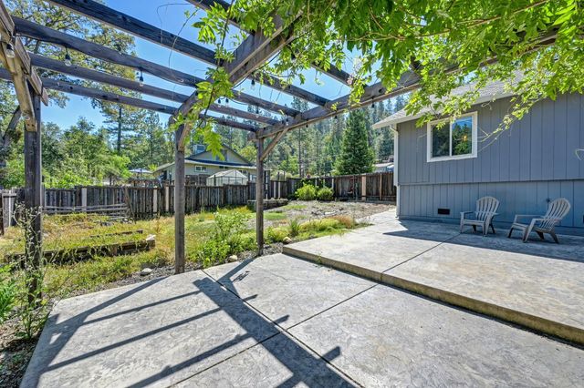 11250 Ball Rd, Grass Valley, CA 95949