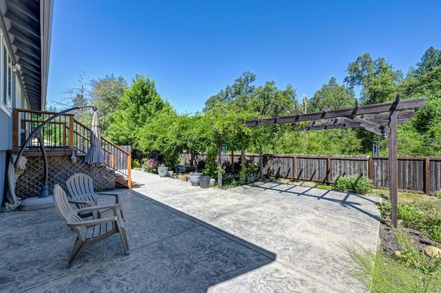 11250 Ball Rd, Grass Valley, CA 95949