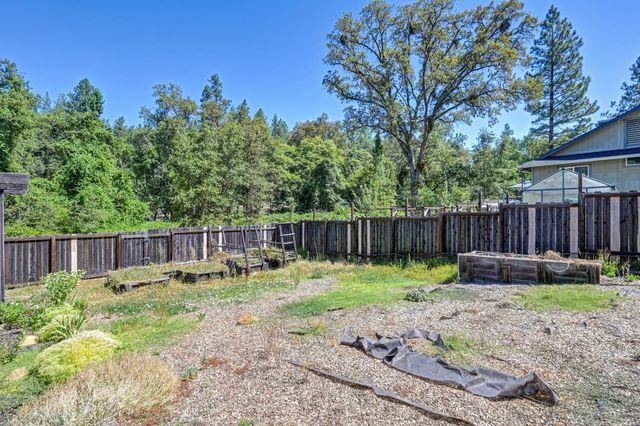 11250 Ball Rd, Grass Valley, CA 95949