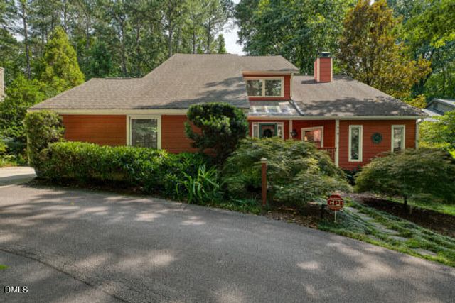 818 Lake Forest Drive, Raleigh, NC 27615