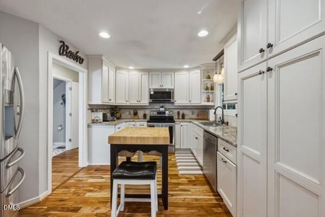 818 Lake Forest Drive, Raleigh, NC 27615