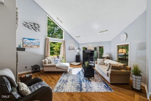 818 Lake Forest Drive, Raleigh, NC 27615