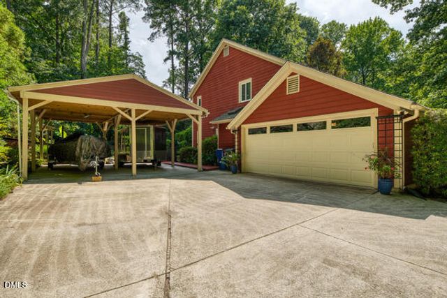 818 Lake Forest Drive, Raleigh, NC 27615