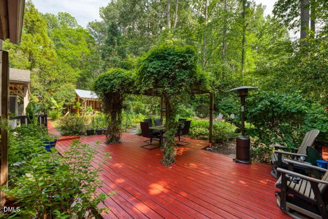 818 Lake Forest Drive, Raleigh, NC 27615