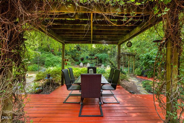 818 Lake Forest Drive, Raleigh, NC 27615