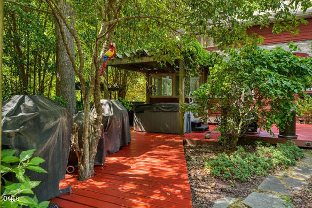818 Lake Forest Drive, Raleigh, NC 27615
